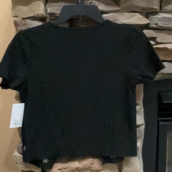 Top - Picture 3 of 5